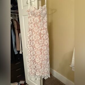 KRNZO White Floral Lace Maxi Dress